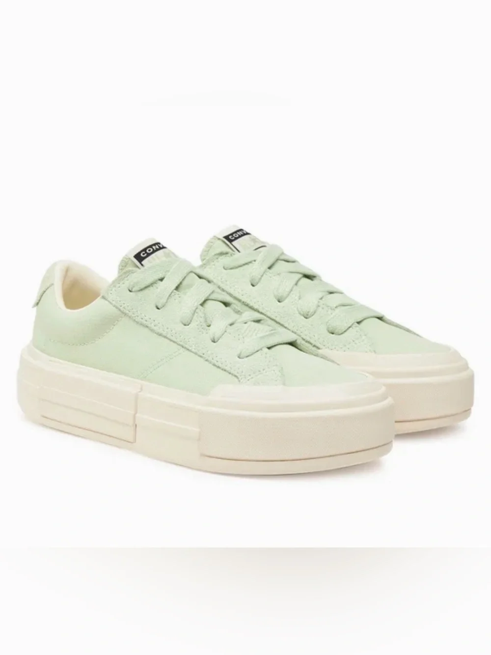 Converse Women's Chuck Taylor All Star Cruise Shoes. Size M6/W7.5